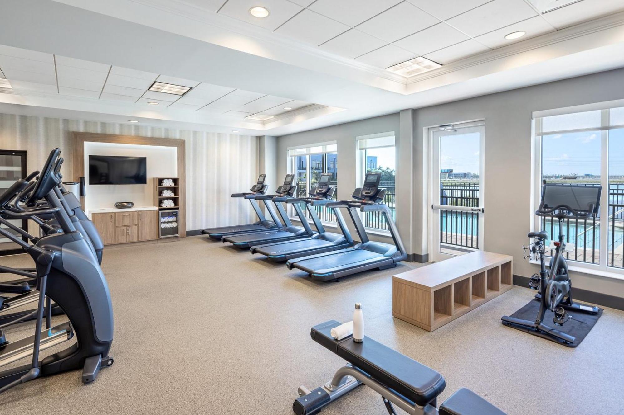 Готель Crowne Plaza Ft Myers Gulf Coast By Ihg Форт-Маєрс Екстер'єр фото