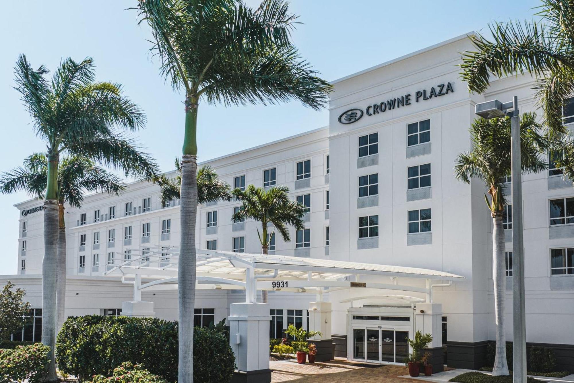 Готель Crowne Plaza Ft Myers Gulf Coast By Ihg Форт-Маєрс Екстер'єр фото