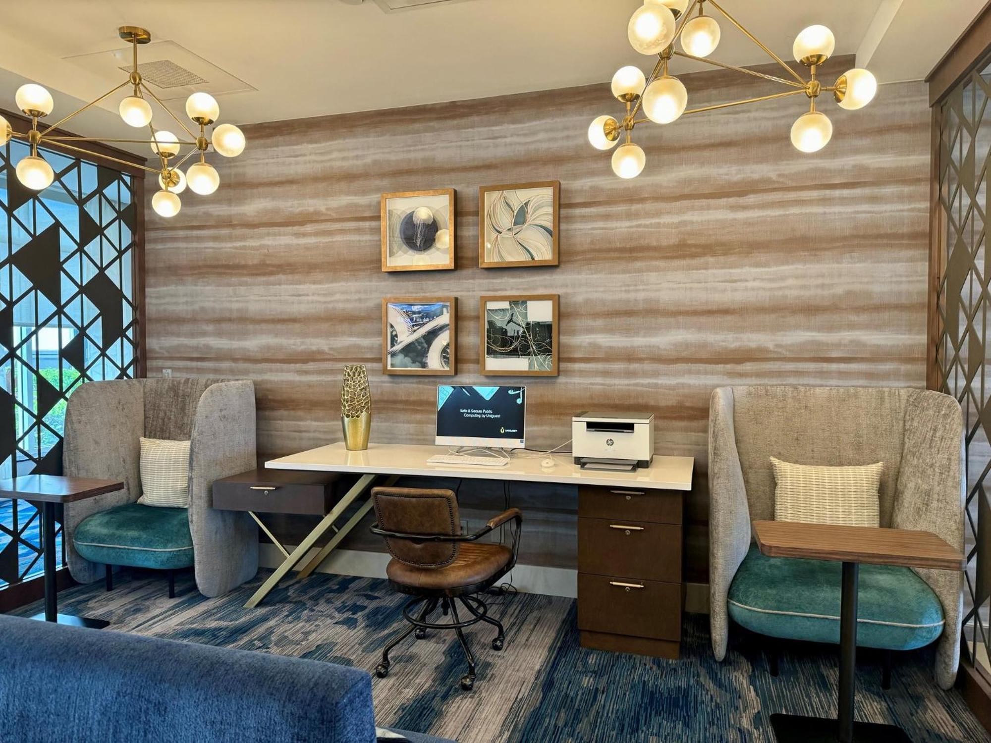 Готель Crowne Plaza Ft Myers Gulf Coast By Ihg Форт-Маєрс Екстер'єр фото